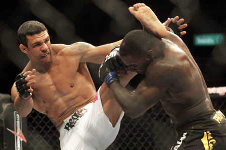 UFC fights for turf