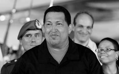 Chavez returns to Venezuela from Cuba after chemo
