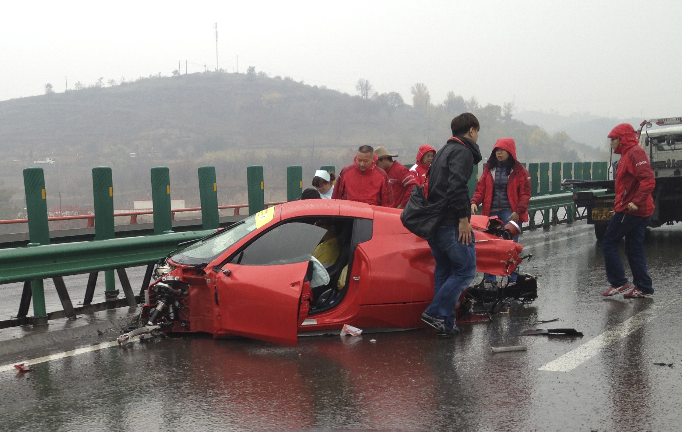 Ferrari Girl Accident Photos 4