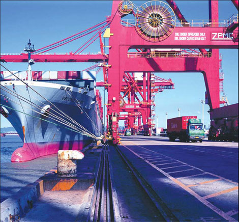 Thriving port helps make Ningbo leader in trade