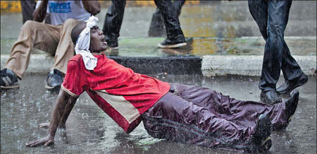 2 die in Kenyan riots as court upholds vote