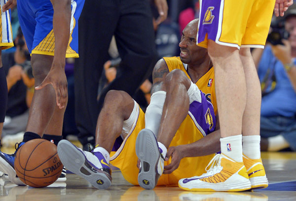 Kobe out for season after quick operation