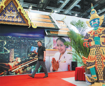 Thai tourism booth hopes to woo Chinese, young and old