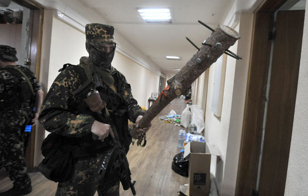 Ukrainian leader vows to punish pro-Russia rebels