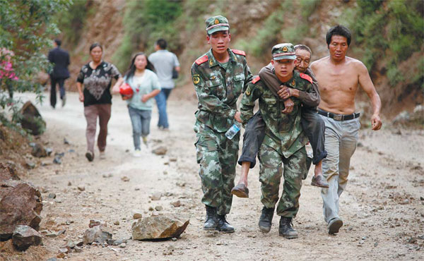 At least 221 dead as strong earthquake jolts Yunnan