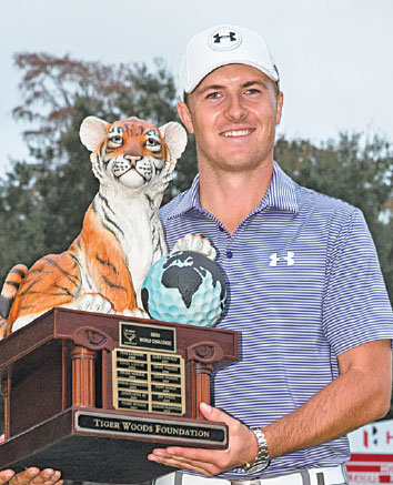 Sizzling Spieth sets sights on McIlroy