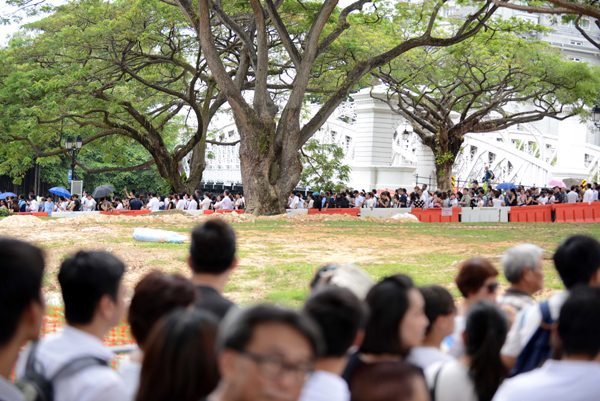 Members Of The Public Line Up To Pay Their Respects At The