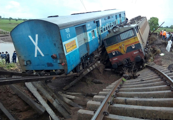 At least 24 die when trains derail