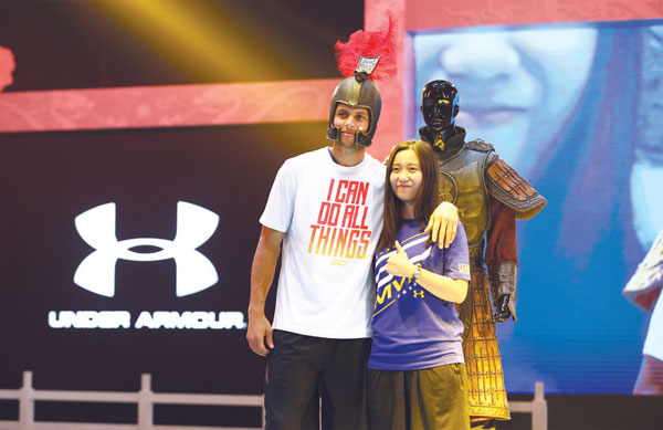 NBA Warrior Stephen Curry plays the Terracotta Warrior