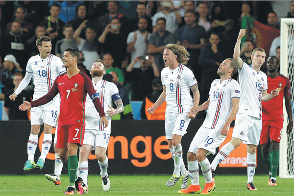 Iceland freezes out Ronaldo