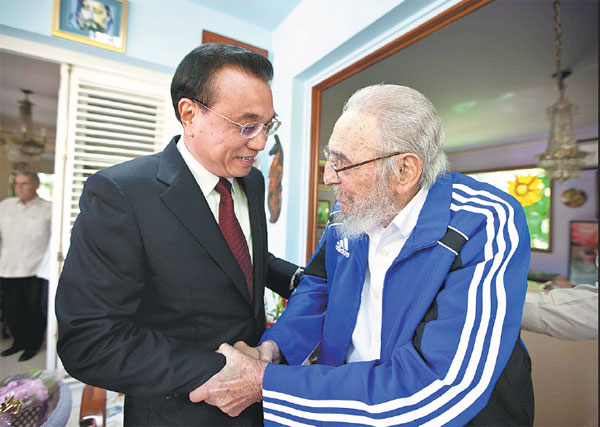 Premier warmly welcomed by Fidel Castro