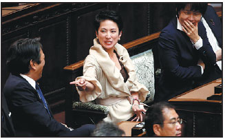 Opposition leader blasts Abe's economic policies