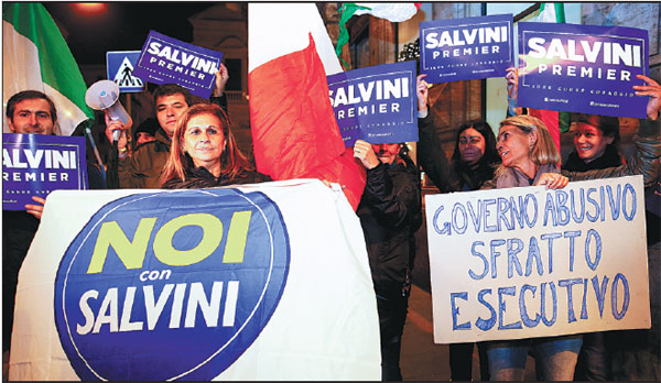 Supporters Of The No Faction For A Referendum In Front Of Chigi Palace In Rome Italy On Monday