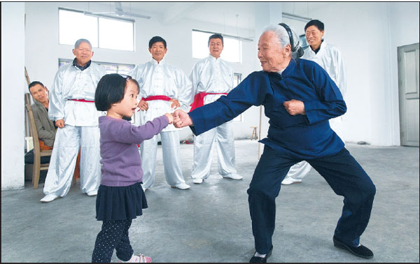 'Kung fu granny' proves a hit