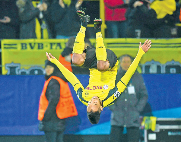 Aubameyang provides Dortmund's big bang