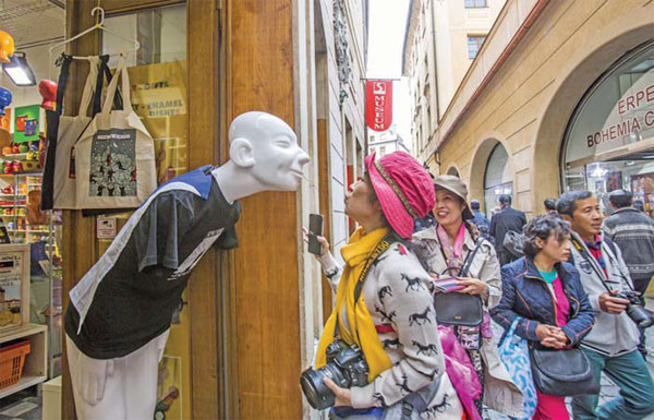 chinese tourists in thailand top and the czech republic above china s