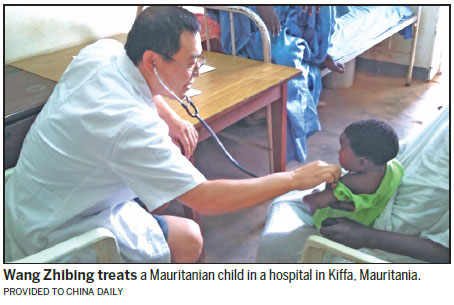 Doctor heals children in desert city