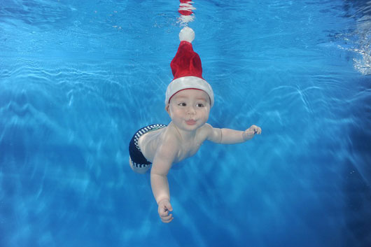 圣诞宝宝水下游泳照[7]