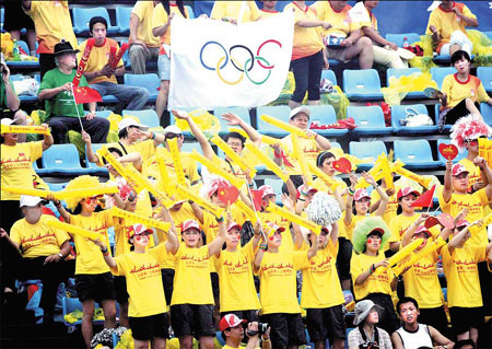 Chinese fans need more cheering ways