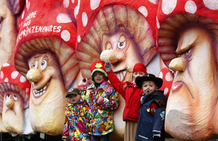Traditional Rose Monday carnival parade in Duesseldorf
