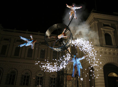 'The Loop of Fortune' performance in Singapore