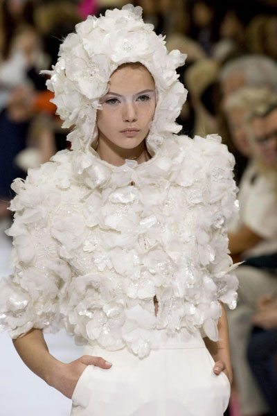 Elie Saab A/W 2009-2010 Haute Couture fashion show