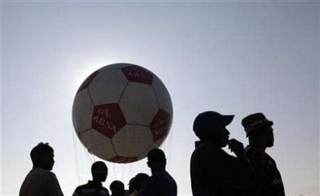 World Cup fans warned over S.Africa fever outbreak