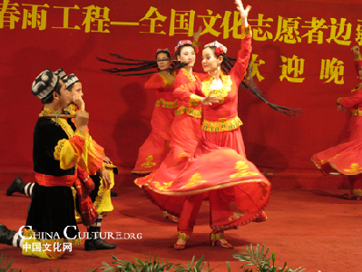 Beijing cultural volunteers arrive at Urumqi