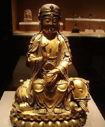 Buddha statues in China