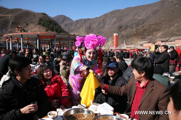 Lianqiao Festival marked in Beijing village