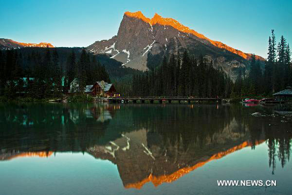 Picturesque scenery of Canadian Rockies