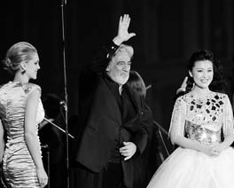 Placido Domingo and peace at the Great Wall