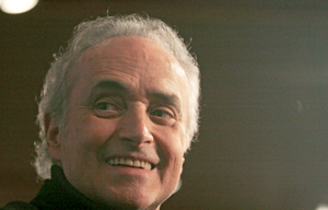 Tenor stages grand return after 14 years