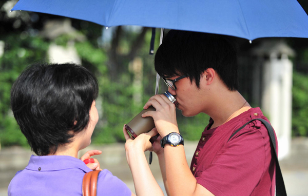 Always by your side: parents in gaokao