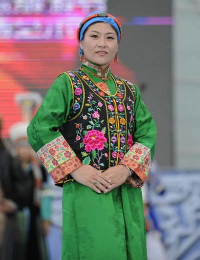 Mongolian costume contest kicks off
