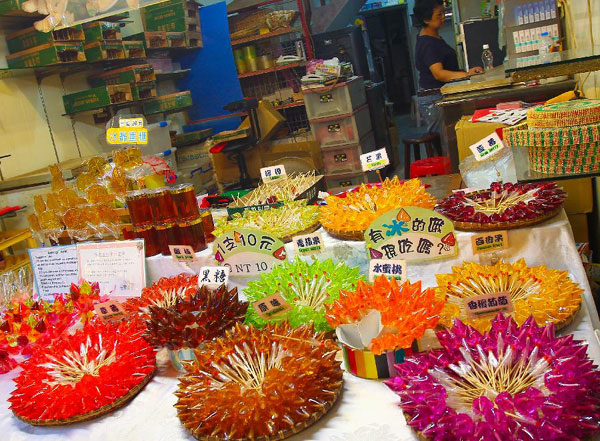 Experiencing old fashioned atmosphere on old street of Jioufen