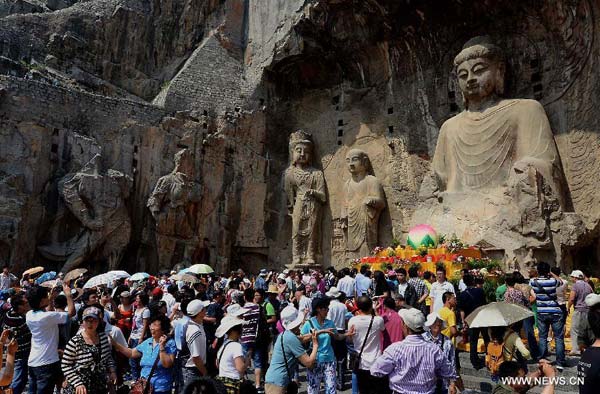 Longmen Grottoes' tourism revenue grows 24 pct year on year