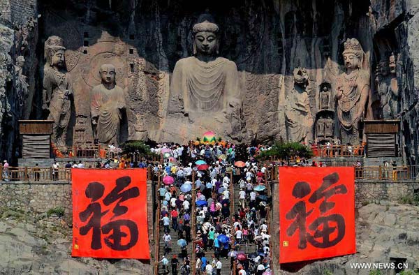 Longmen Grottoes' tourism revenue grows 24 pct year on year