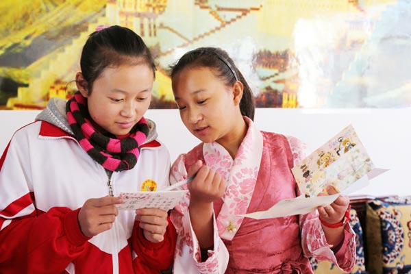 Tibet school finds that pairings remove barriers