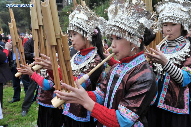 People celebrate 100th anniversary of bridge completion in SW China