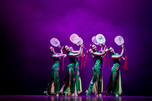 Hangzhou dancers perform in Cairo
