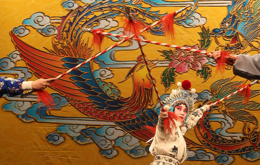 Tianjin's Beijing opera performance makes London debut