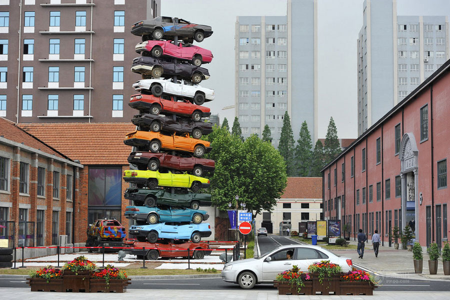 Car pyramid sculpture unveiled in C China