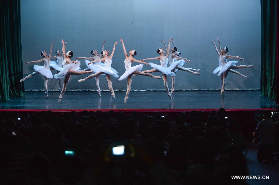 China National Ballet performs at Beijing Institute of Fashion Technology