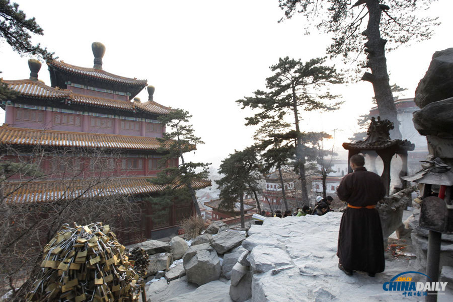 Heritage through lenses:Mountain Resort and its Outlying Temples,Chengde