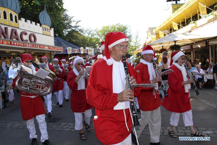 Hong Konger wins 'World Best Santa Claus'