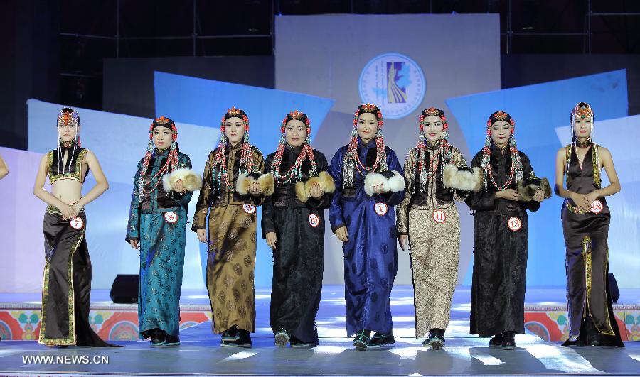 China Mongolian ethnic costume arts festival