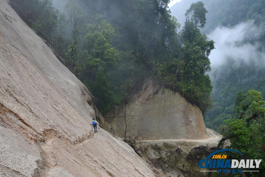 Snapshots of Dulong River Valley