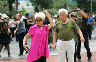 Chongqing takes spin at silent square dancing