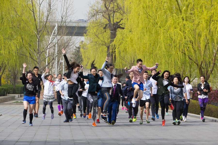 Beijingers run for a more balanced lifestyle